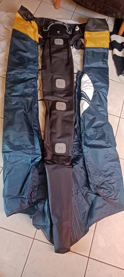Vendo ala wing Cabrinha Mantis 5 mq. NUOVA in garanzia modello 2024 second-hand kitesurf equipment