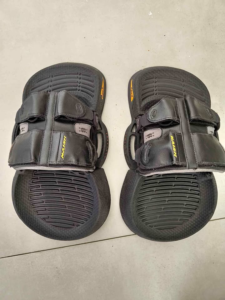 Kitesurf straps