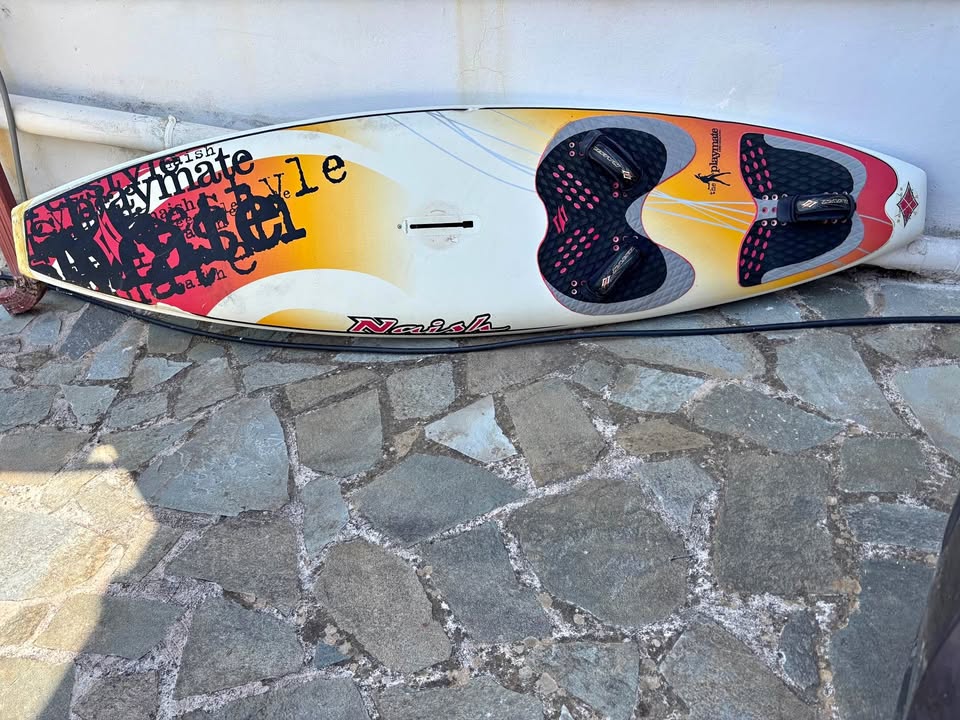 Σανίδα NAISH Playmate 100lt