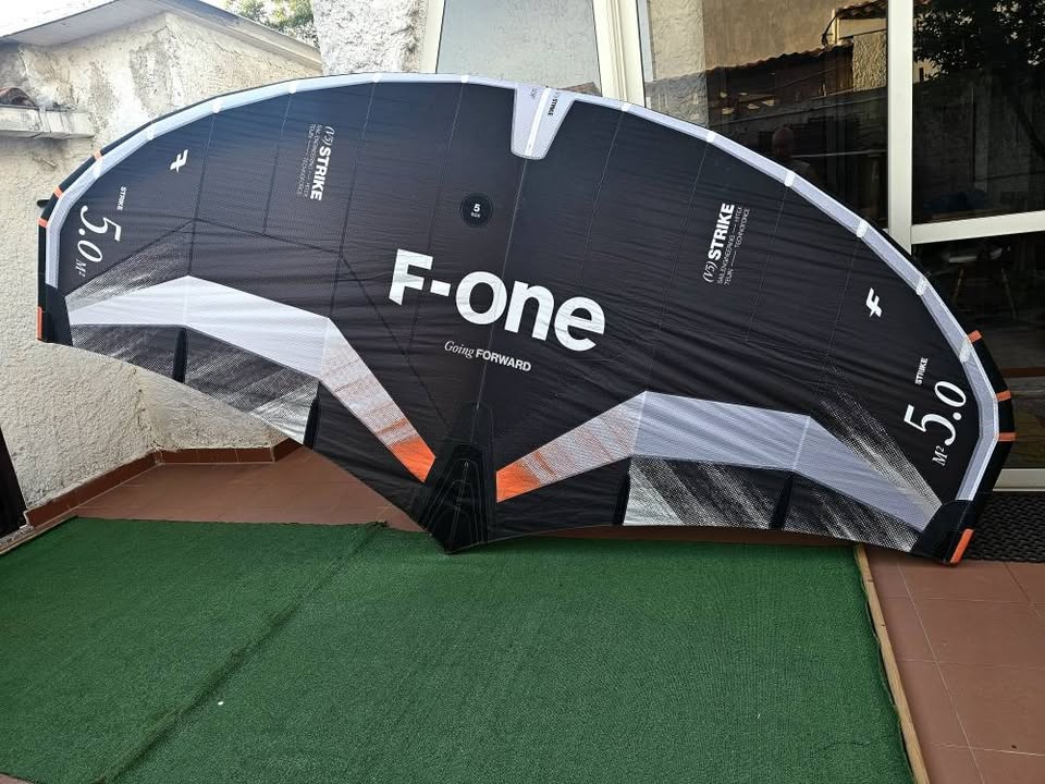 ALA WING F-ONE STRIKE V5 5.0 2025 BOMA CARBON INCLUSO PERFETTA TESSUTO CRISPY