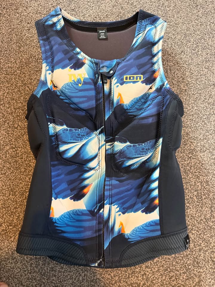 Ion Ivy Rose Ladies Kiteboarding Impact Vest second-hand kitesurf equipment
