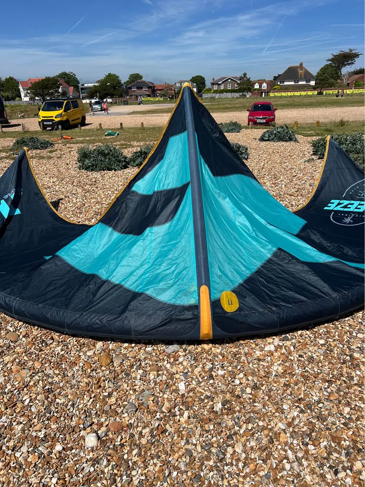 F-one Breeze 11m kitesurfing kite