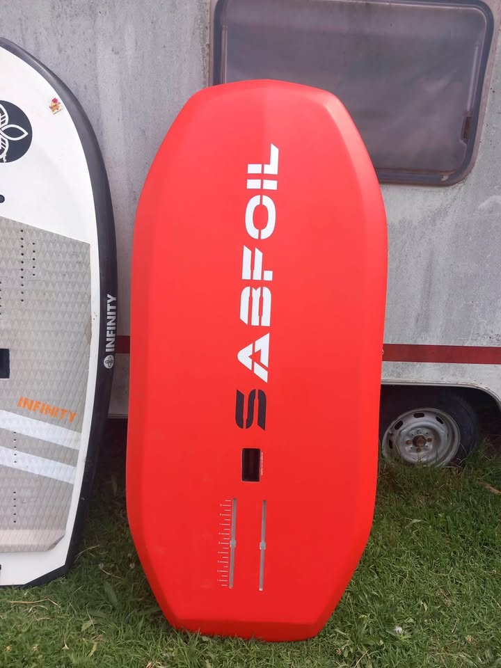 Tavola wing wingfoil sabfoil 118 lt Adatta ler principianti Stabilissima e facile Parte con pichis second-hand kitesurf equipment