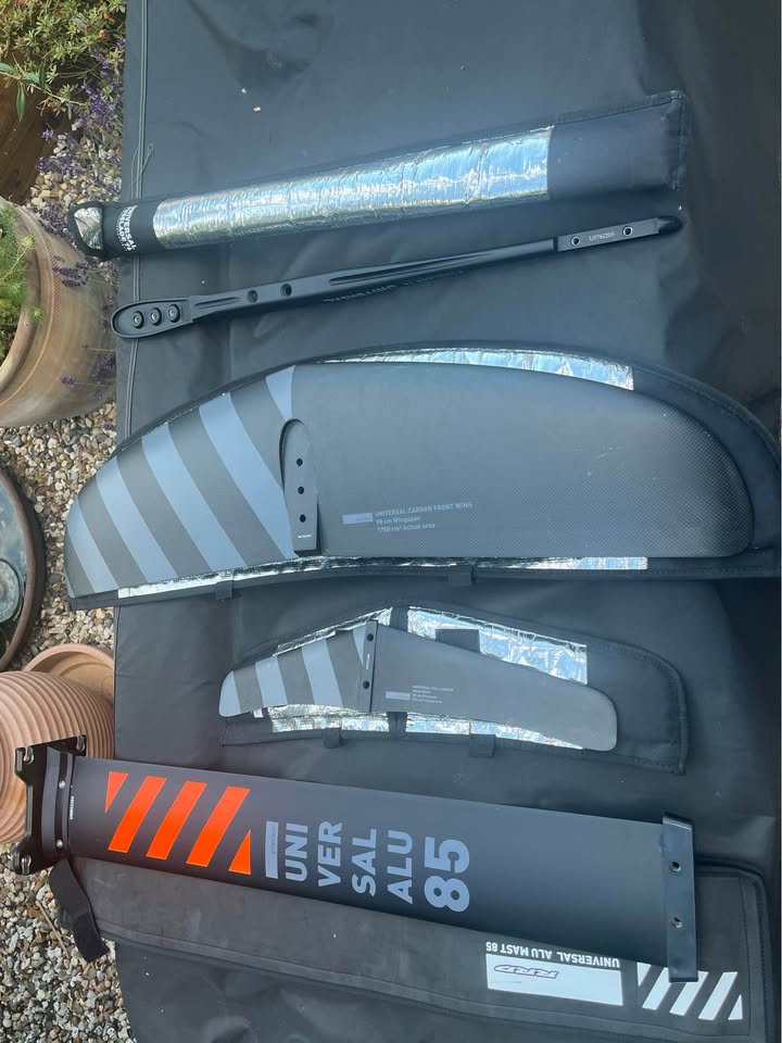 RRD UNIVERSAL 1750 Y30 FOIL - Wingfoiling