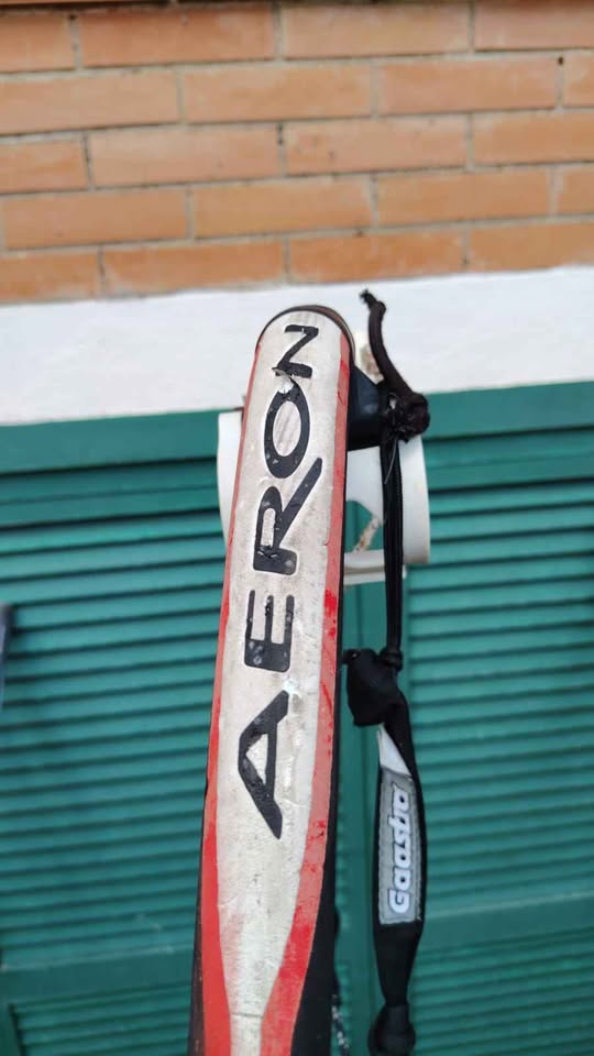 Boma Aeron in carbonio per windsurf 200-250 e altri boma di varie misure second-hand kitesurf equipment