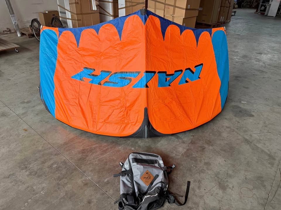 Kitesurf naish pivot 7
