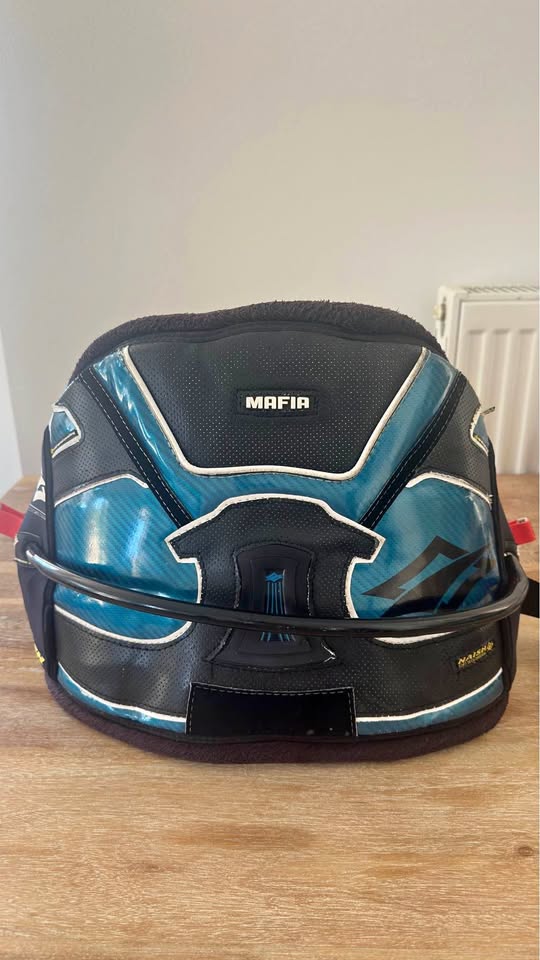 Naish Mafia Waist Harness Medium with Spreader Bar | Good Condition