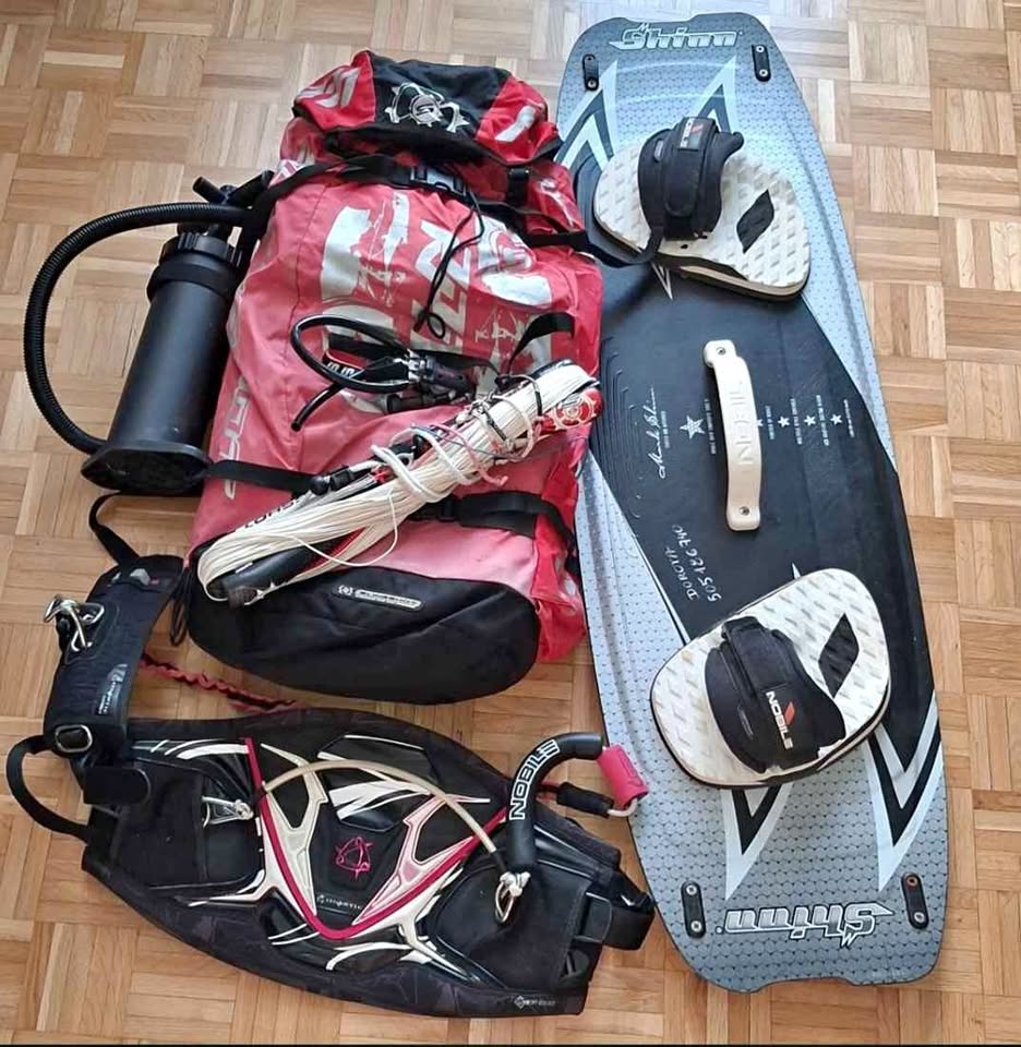 Sprzedam Zestaw do Kite RPM Slingshot 8m, bar, deska Nobile Shinn i trapez second-hand kitesurf equipment