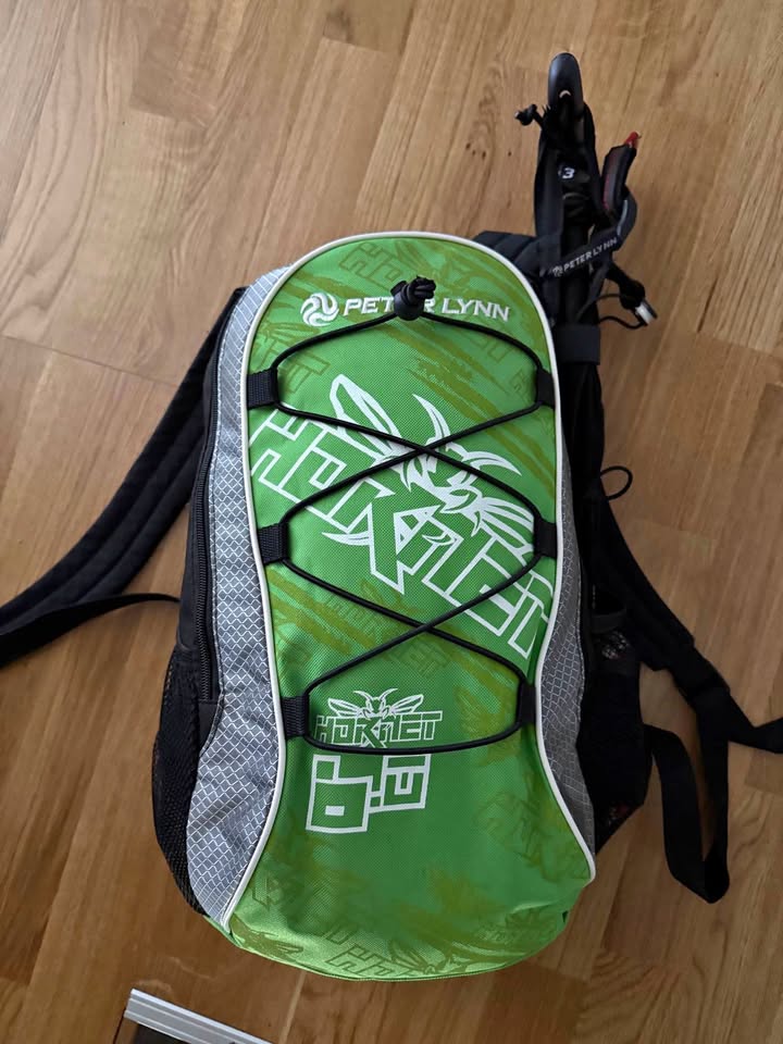 Pūķis (Powerkite) Peter Lynn Hornet 6.0m² + stūres stienis
