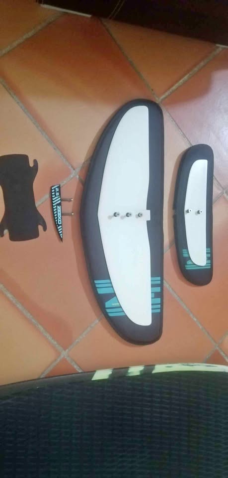 Stab Zeeko Kite foil 200 cm2/carver 710 second-hand kitesurf equipment
