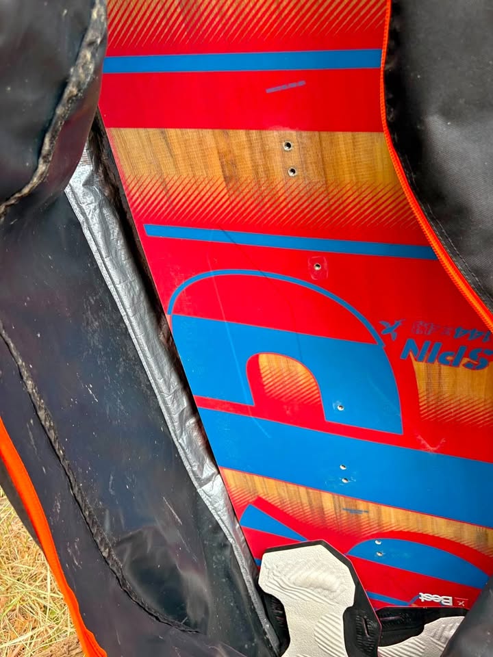 Tavola kitesurf Spin + trapezio ION giallo second-hand kitesurf equipment