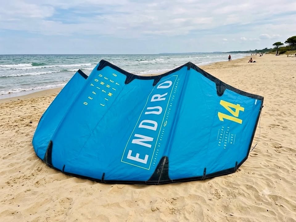 Kite Ozone Enduro V3 14MT 2022 second-hand kitesurf equipment