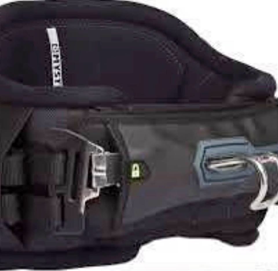 Venduto
· Mystic harness star navy ζώνη Kitesurf second-hand kitesurf equipment