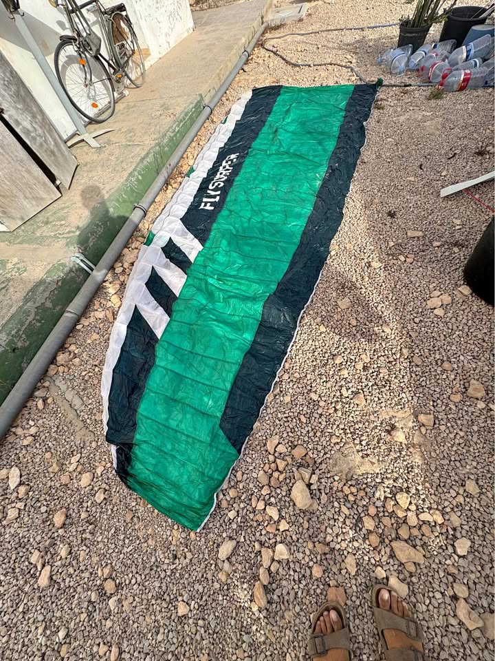 Flysurfer sonic3 15 second-hand kitesurf equipment