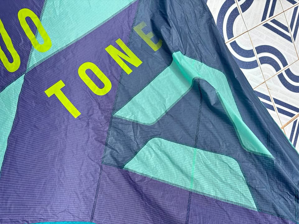 Cometa Kite Duotone Neo SLS 6