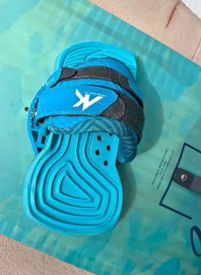Prancha de kitesurf 145 x 44 (Como nova)