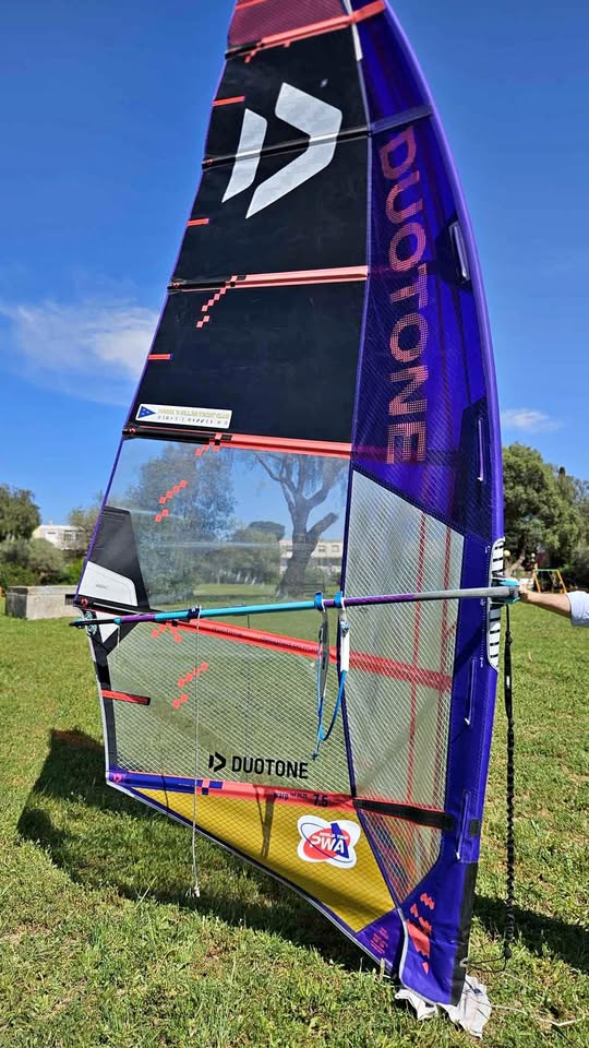 Vela duotone slaom foil 2025 misure 7.5 e 6.5 + relativo albero 100% carbon