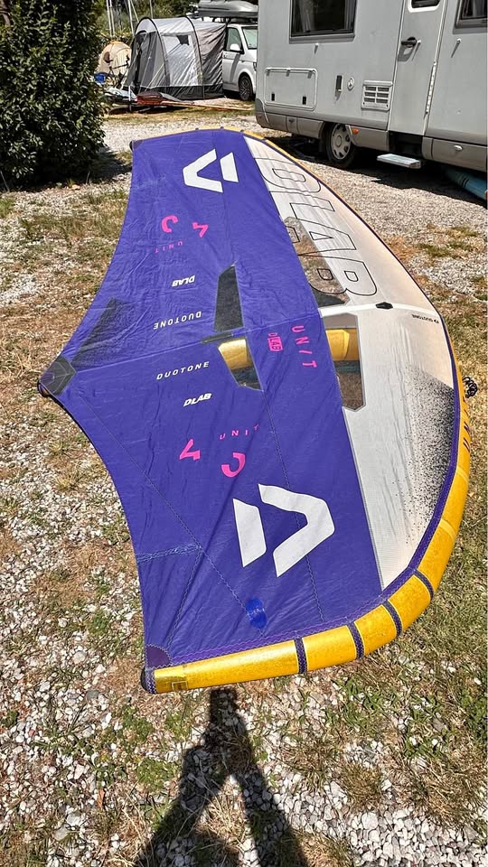 No Shipping DUOTONE Wing 4qm 850 € Zona Lago di Garda Torbole